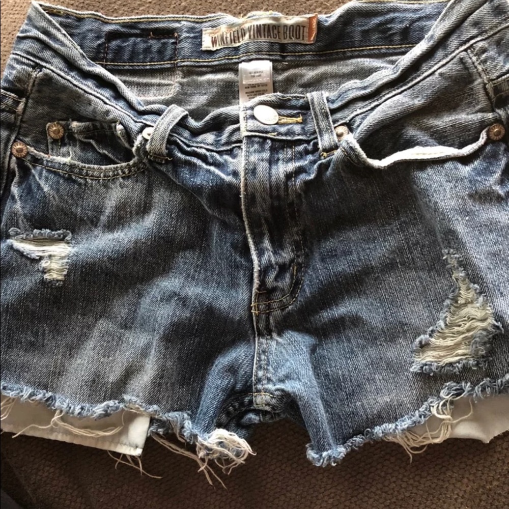 Aeropostale distressed shorts